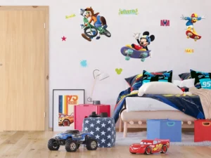 Dětská samolepka na zeď Disney Myšák Mickey na Skateboardu | 65 x 85 cm | DK 855 - Obrázek 2