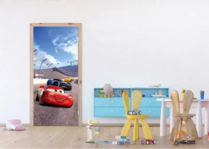 Fototapeta na zed' Disney Auta Závod | 90 x 202 cm | FTDNV 5483